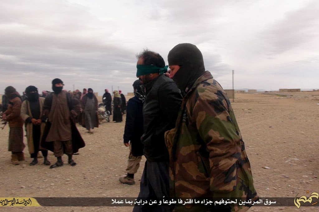 | ISIS propaganda photo of execution | MR Online