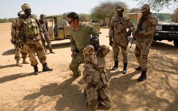 | US Special Forces soldier trains Niger troops photo Credit Reuters | MR Online