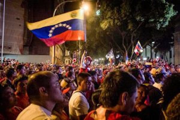 | The People of Venezuela Go to Vote | MR Online