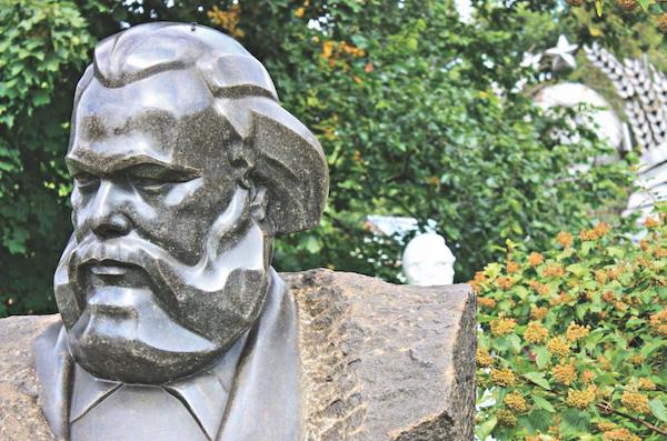 Karl Marx statue (Photo: FLICKR/ SARAH M ROGERS)