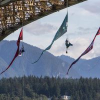 | Climbers in Vancouver blockade Trans Mountain oil tankers route | MR Online