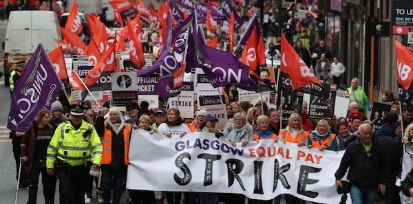 | Strikers march to Glasgow Councils city chambers for a mass rally during a 48 hour strike by 8000 GMB and Unison members over an equal pay claim | MR Online
