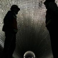 Men in tunnel (AP:Marco Ugarte)