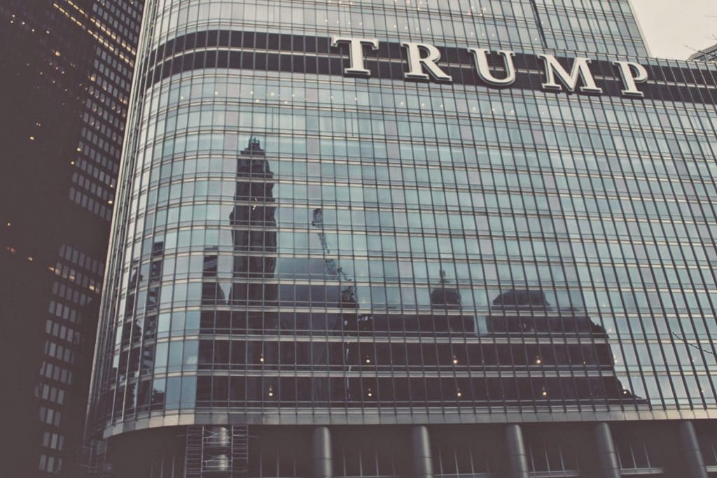 | Trump building in Chicago IL Photo by Eric Muhr | MR Online