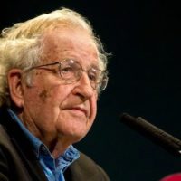 Noam Chomsky (cc photo- Ministerio de Cultura de la Nación Argentina)