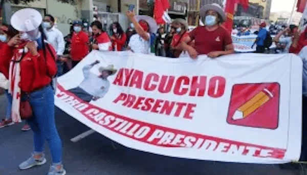  | Supporters of Castillo remain in the street foto peru libre | MR Online