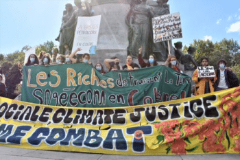 The general theme of the Montréal demonstrationJustice sociale Climate justice même combat