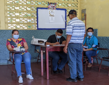 Nicaraguan voters in Chinandega on November 7, 2021