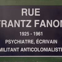 Plaque Rue Frantz Fanon