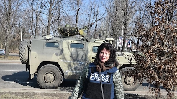 Die niederländische Journalistin  Sonja van den Ende: „Wir sind hier im Donbass, um die von Propaganda  getäuschten Westler aufzuklären.“