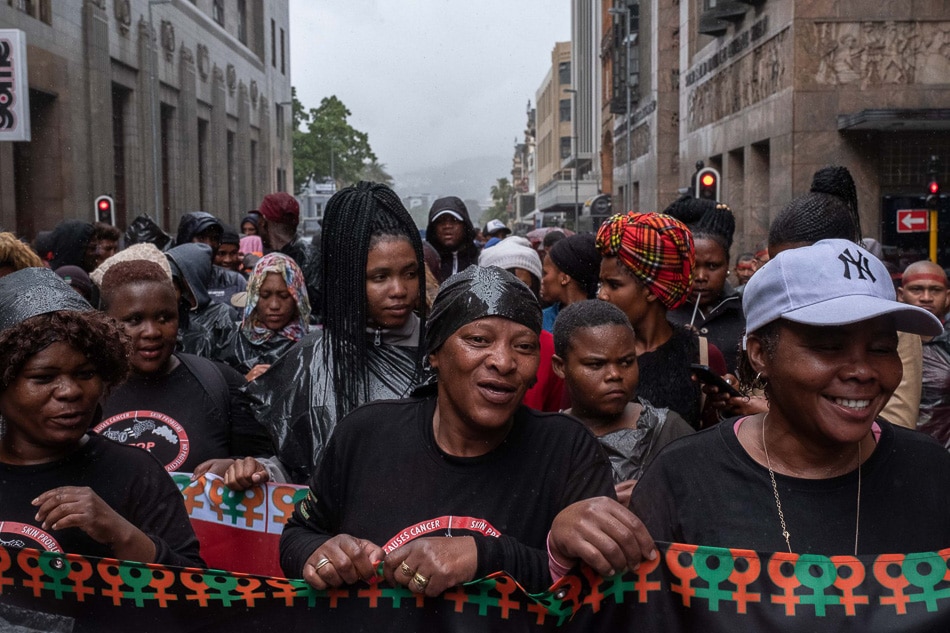 | Members of the Commercial Stevedoring Agricultural and Allied Workers Union CSAAWU protest in Cape Town against poor working and living conditions on farms 21 September 2019 | MR Online