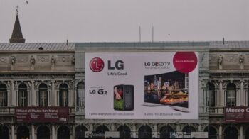 An LG advertisement plastered on the side of Saint Mark’s Basilica in Venice. Photo from Flickr.