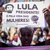 Women in São Paulo partake in a rally in support of the candidacy of Lula da Silva. The sign reads: "Lula president and for the lives of women". Photo: Elineudo Meira