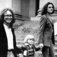 “The First Family of America’s Far Left”: Bill Ayers, Bernardine Dohrn and four-year-old Zayd outside a New York City courtroom in 1982. [Source: nytimes.com]