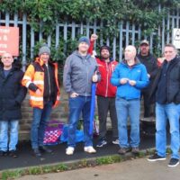 Postal workers on strike at the Bradford North depot October 1, 2022 [Photo: WSWS]