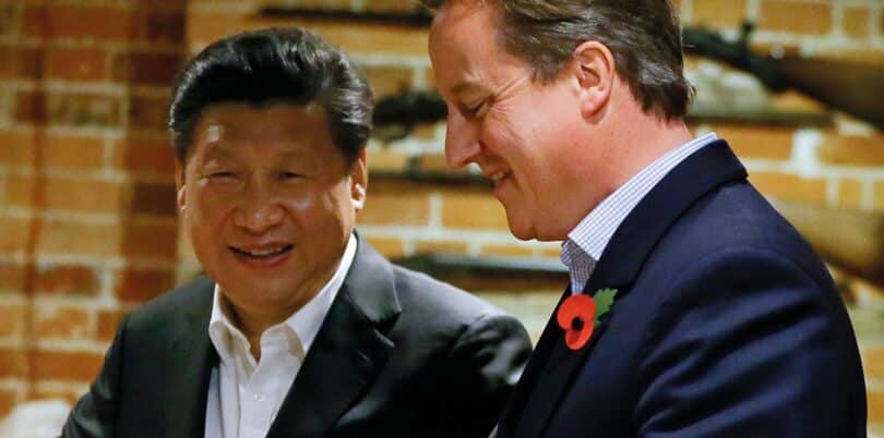  | Xi Jinping and former PM David Cameron in a pub in 2015 | MR Online