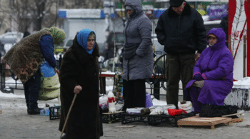 Street vendors in Kyiv Manifestation of a depressed economy Source sottnet