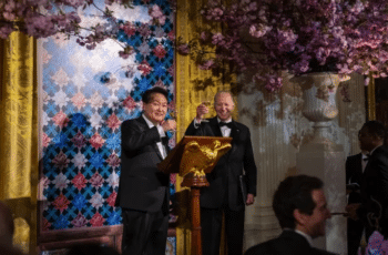 President Joe Biden toasts his perfect partner Yoon Suk Yeol at state dinner in Washington attended by celebrities Source twittercom