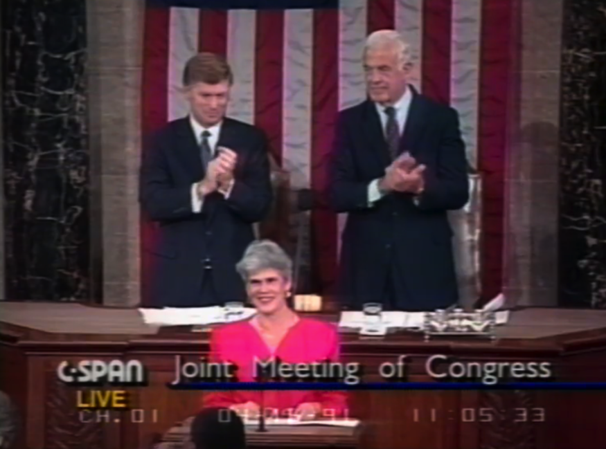 Violeta Chamorro addresses the US Congress in 1991