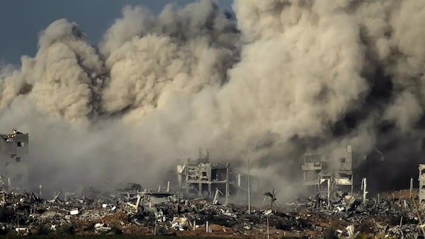 | Smoke rises as a result of Israeli occupation army bombardment of the northern Gaza Strip on 15 November 2023 AFP | MR Online