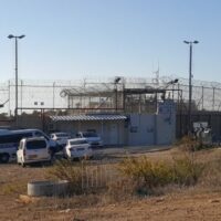 ENTRANCE TO DAMON PRISON NEAR HAIFA. (PHOTO: ERANRABL/WIKIMEDIA COMMONS)