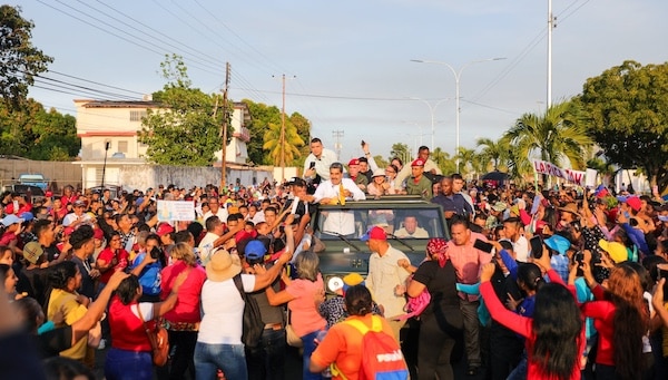 | Nicolás Maduro received by thousands in the city of Maturín Photo Nicolás Maduro X | MR Online