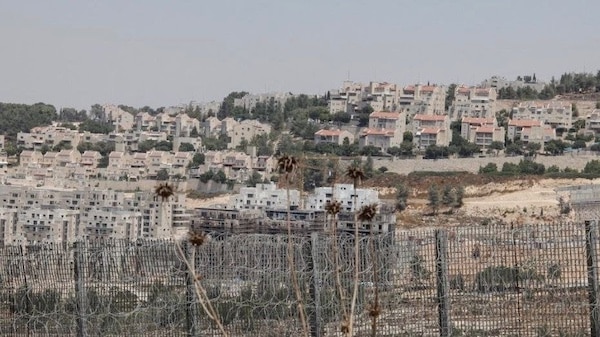 | Illegal settlements in the West Bank around the caged Palestinians Peoples DispatchCreative Commons license | MR Online