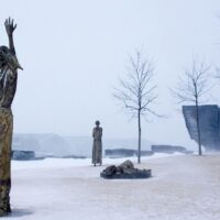 Statues placed at Toronto’s Ireland Park to represent the arrival of Irish famine migrants to the city in 1847. Designed by Irish sculptor Rowan Gillespie, they were modelled on a similar Famine Memorial in Dublin for which he created seven statues of famine migrants about to embark on their journey. The seven sculptures that stand in Dublin were reduced to five in Toronto to represent the tragic loss of life on the Atlantic and in quarantine stations. Photo courtesy Canada Ireland Foundation.