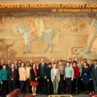 A meeting of experts on measuring poverty and income inequality was held