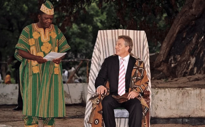 | Tony Blair being honored by a native chief in Sierra Leone Source thesierraleonetelegraphcom | MR Online