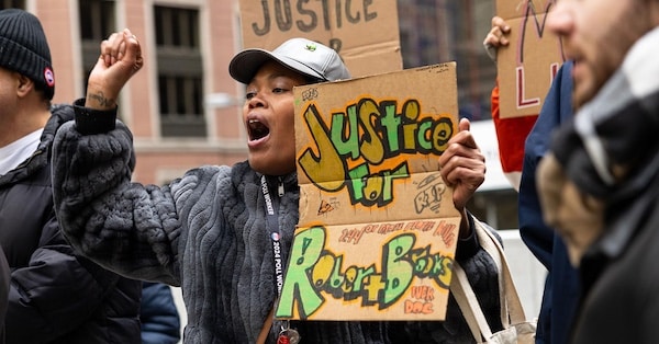 | People gather at a rally for Robert Brooks on Jan 2 in New York City Brooks died after he was assaulted by New York corrections officers at Marcy Correctional Facility in December 2024 SHAWN INGLIMANEW YORK DAILY NEWS VIA ZUMA PRESS WIRE | MR Online