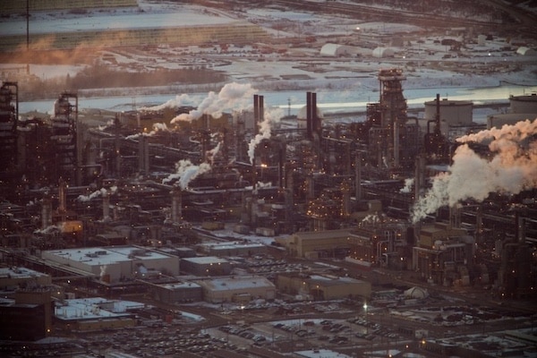 | The Athabasca oil sands in northwest Alberta Photo by Kris KrügFlickr | MR Online