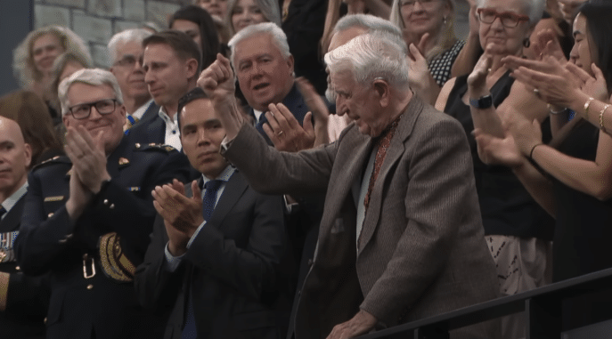 Canadas parliament applauds Yaroslav Hunka a former member of the Waffen SS Canadas then Chief of Defence Staff General Wayne Eyre is on far left Source wswsorg