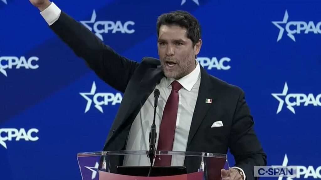 Eduardo Verástegui after pledging loyalty to Trump and Musk gives a Nazi salute at CPAC February 21 2025 Photo C SPANorg