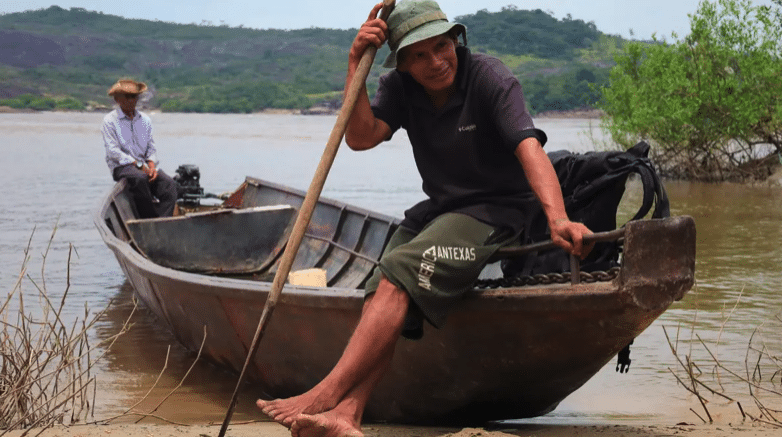 The days are long on the Orinoco River Rome Arrieche