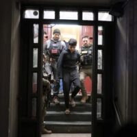 Mass deportation order deepens U.S. political divide as rights groups warn of constitutional breaches. Photo: @helen44767171