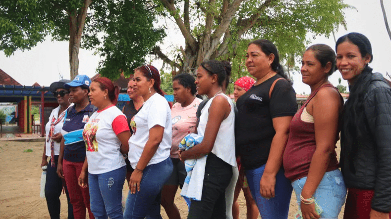 Some of the members of the Socialist Afro-Mérida Fisherwoman Palmarito CONPPA (Rome Arrieche)
