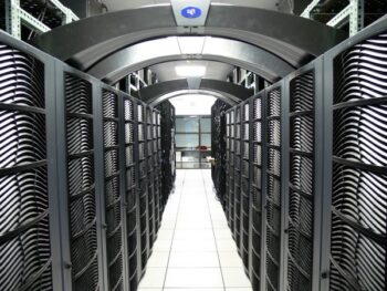 Data centres, the backbone of artificial intelligence, consume enormous amounts of water and energy—placing new pressures on local communities and ecosystems. Photo by Christopher Bowns/Flickr.