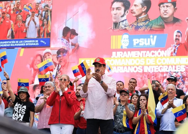 Venezuelan President Nicolás Maduro leads a demonstration Monday at the Miraflores Presidential Palace in Caracas. (Prensa Presidencial)