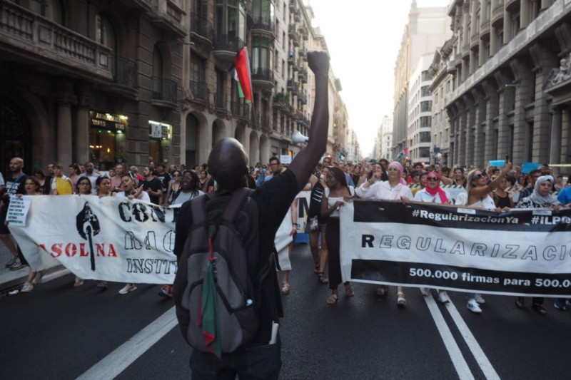 March in Barcelona against racism and anti-immigrant sentiment, July 2025. Photo courtesy Regularización YA/X.