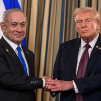 PRESIDENT DONALD TRUMP AND ISRAELI PRIME MINISTER BENJAMIN NETANYAHU SHAKE HANDS AFTER JOINT PRESS CONFERENCE, MONDAY, SEPTEMBER 29, 2025, IN THE STATE DINING ROOM OF THE WHITE HOUSE. (OFFICIAL WHITE HOUSE PHOTO BY JOYCE N. BOGHOSIAN)