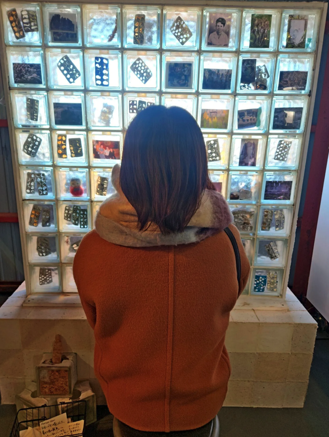 Plaintiff #8 faces Mariko Gelman’s sculpture “Transparency Japan” at the new heritage museum in Odaka. Thomas A. Bass