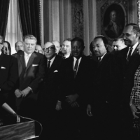 President Lyndon Johnson signs Voting Rights Act of 1965 as Martin Luther KIng and others look on. Yoichi Okamoto, Public domain, via Wikimedia Commons