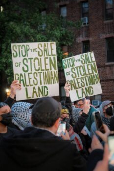 PHOTO TAKEN AT PAL-AWDA NY/NJ’S PROTEST AGAINST THE ILLEGAL “GREAT ISRAELI REAL ESTATE EVENT OF 2026” ON MAY 11, 2026, AT YOUNG ISRAEL OF MIDWOOD IN BROOKLYN. (PHOTO: PAL-AWDA NY/NJ)