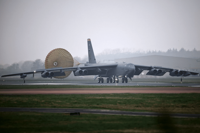 U.S. B-52 Stratofortress bomber taking off from Gloucestershire base. [Source: nypost.com]
