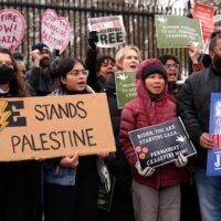 Dec. 1, 2023 – United Electrical workers (UE) and other union members rallied at the White House to support hunger strikers demanding a ceasefire in the U.S.-Israeli war on Palestine.