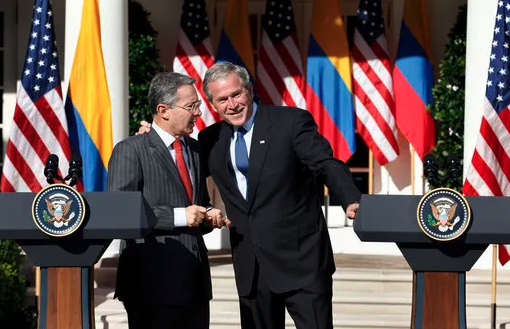 Colombian drug lord and President Álvaro Uribe, at the White House with U.S. President George W. Bush