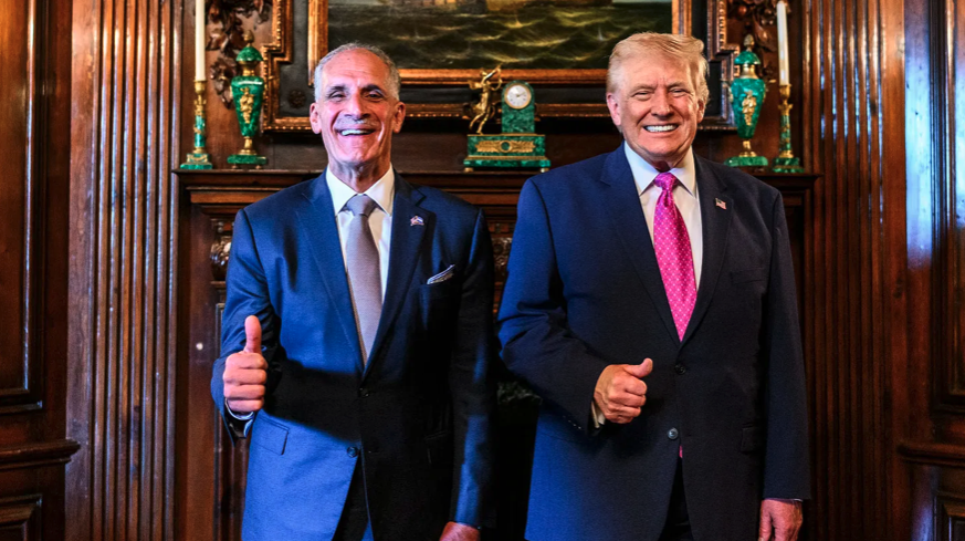 El presidente de Honduras, Nasry “Tito” Asfura, con Donald Trump, en Mar-a-Lago