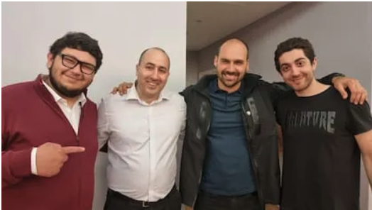 Fernando Cerimedo con Eduardo Bolsonaro