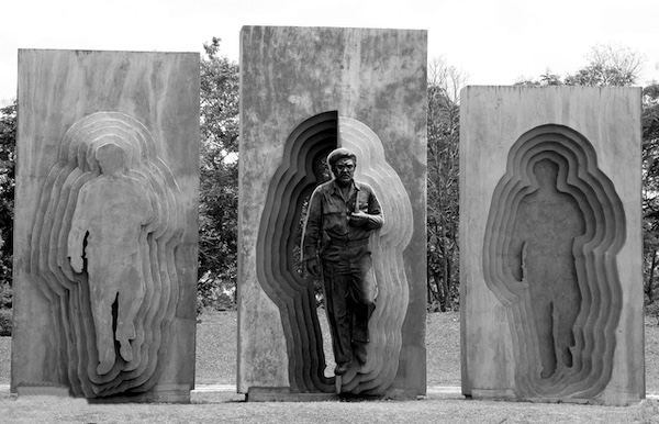 Memorial to Che in Holguin. foto: Bill Hackwell